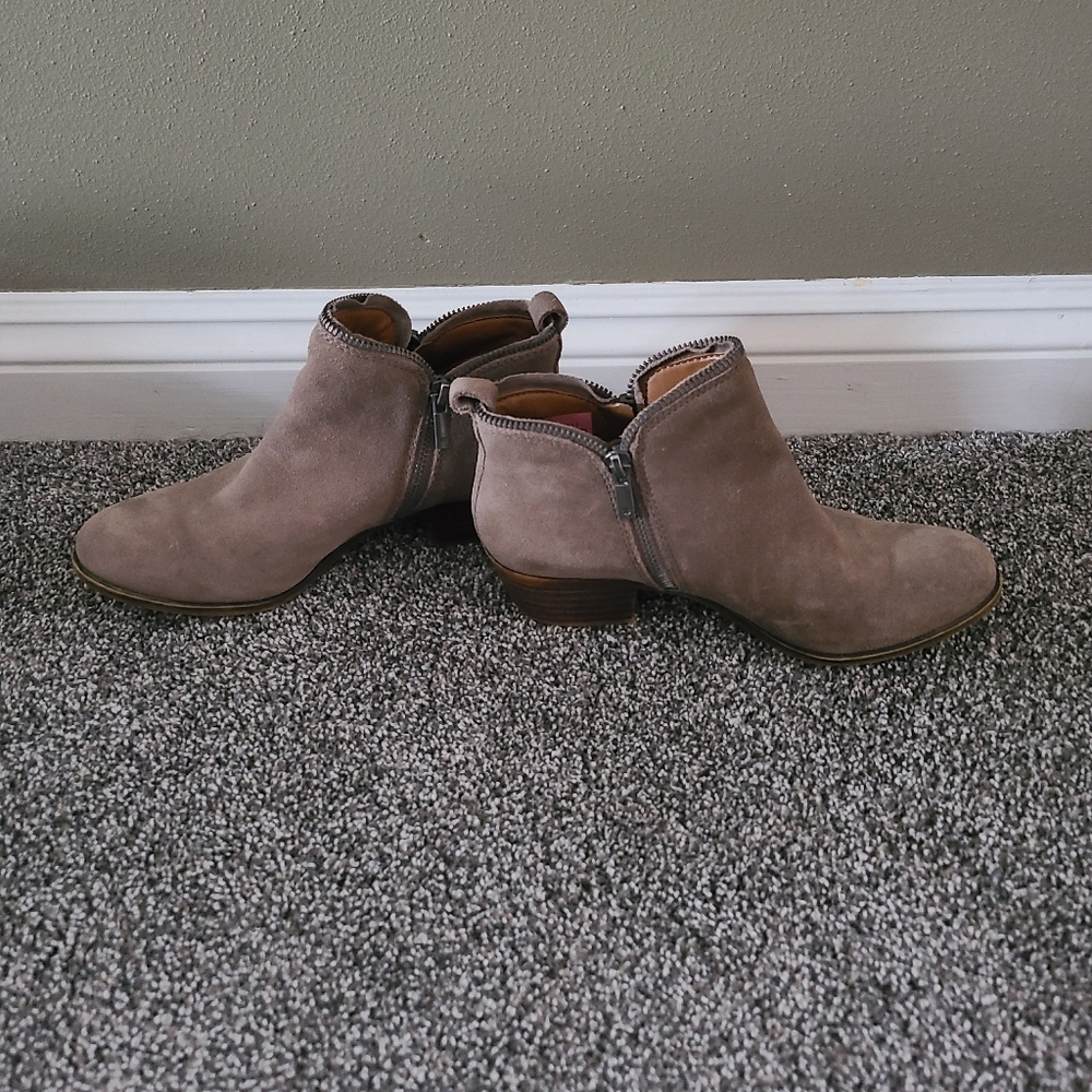 Lucky Brand Bartalino Bootie, Size 7 - Picture 2 of 6
